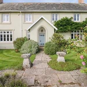 https://crablake-farmhouse.cardiffhotelswales.com