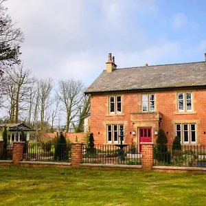https://home-farm-cottage.hotelsin-chester.com